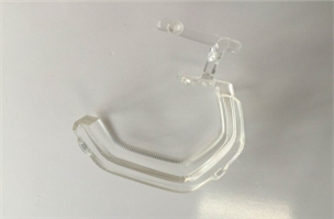 導(dǎo)光條 汽車車燈模具